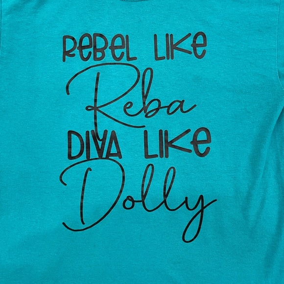 Reba McIntyre Dolly Parton T-shirt Size XL youth Adult Small  unisex - Picture 2 of 3